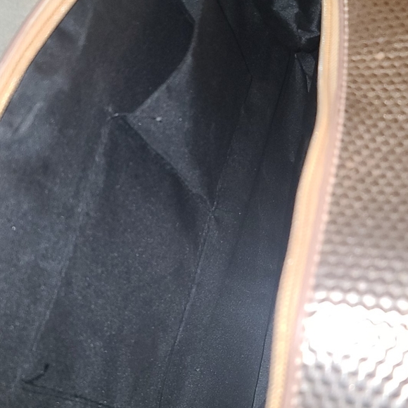 Womens rose gold small carry bag - Picture 6 of 9